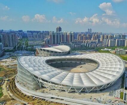 蘇州工業(yè)園區(qū)體育場(chǎng)封頂，260米索網(wǎng)索膜結(jié)構(gòu)全球首創(chuàng)